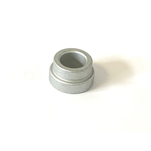 Reduzierhlse fr Uniballgelenk mit 18mm Bund und 12mm Durchgangsloch